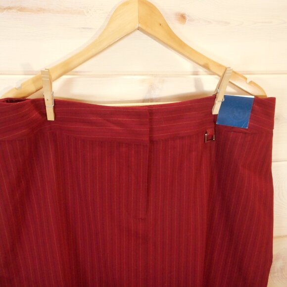 Venezia Women's size 16 Skirt Vintage NWT Short Red Pinstripe Business Career - Picture 2 of 11